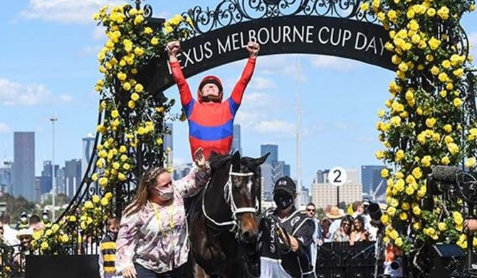 See more info about Lexus Melbourne Cup Tour in Warwick